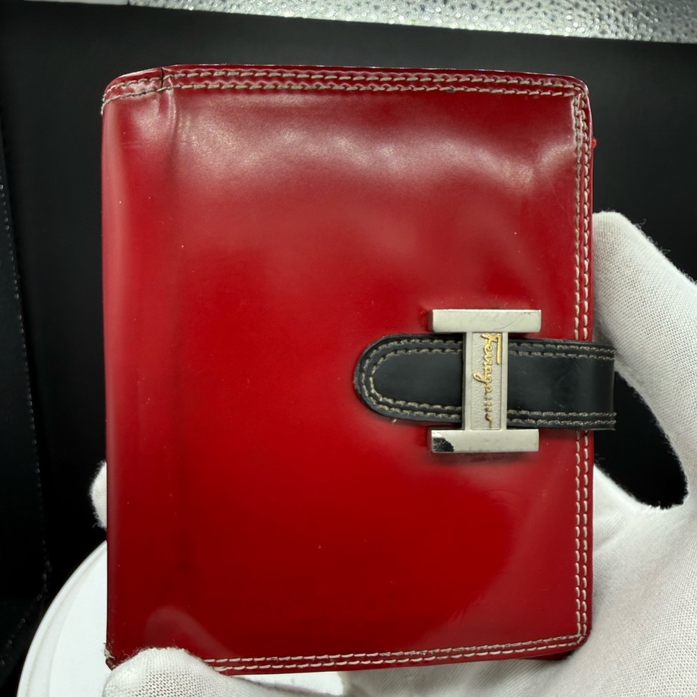 Vintage Salvatore Ferragamo Red Calfskin Leather Bifold Wallet - Verified